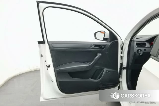 Volkswagen Santana id 4271058 из Китая 13