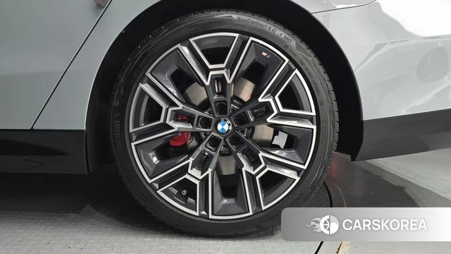 BMW 5 Series (G60) id 4387750 из Кореи 13