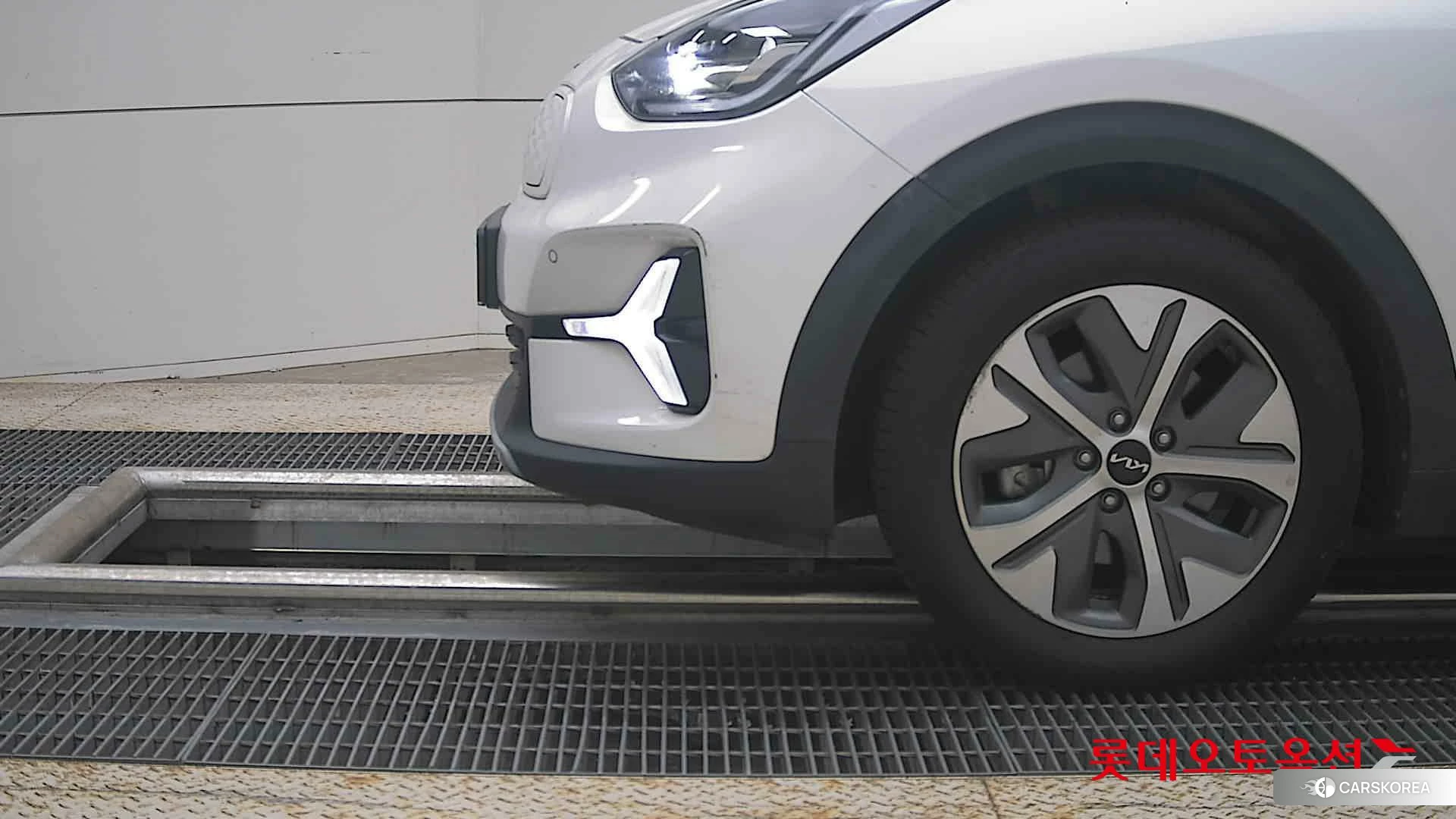 Kia Niro Plus id 4902363 из Кореи 13