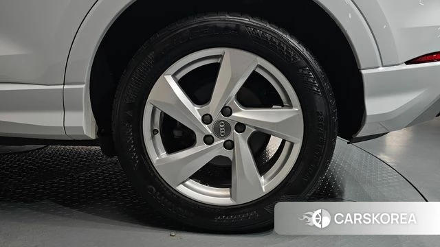 Audi Q3 (F3) id 4609840 из Кореи 13