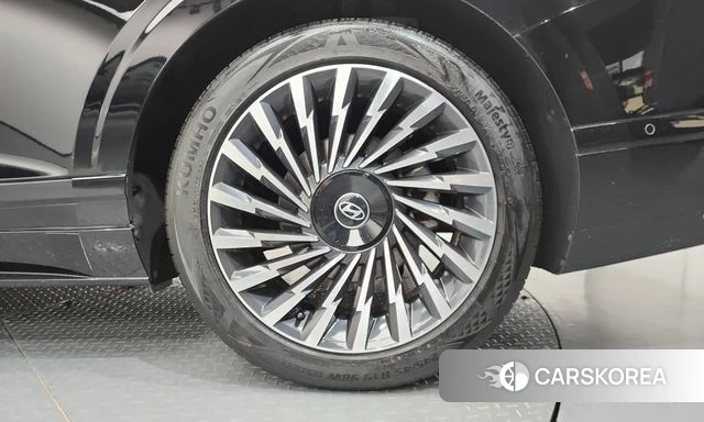 Hyundai Grandeur Hybrid (GN7) id 4935450 из Кореи 13