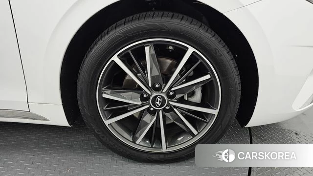 Hyundai The New Grandeur IG id 4415428 из Кореи 13