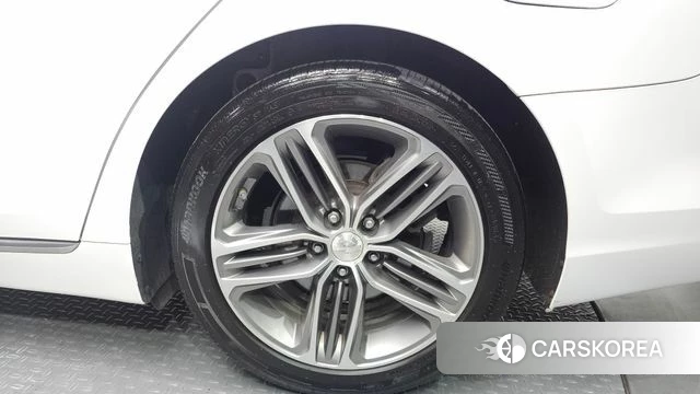 Hyundai Grandeur IG id 4203848 из Кореи 13