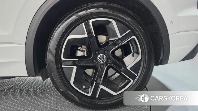 Volkswagen Touareg 3rd generation id 4897959 из Кореи 13