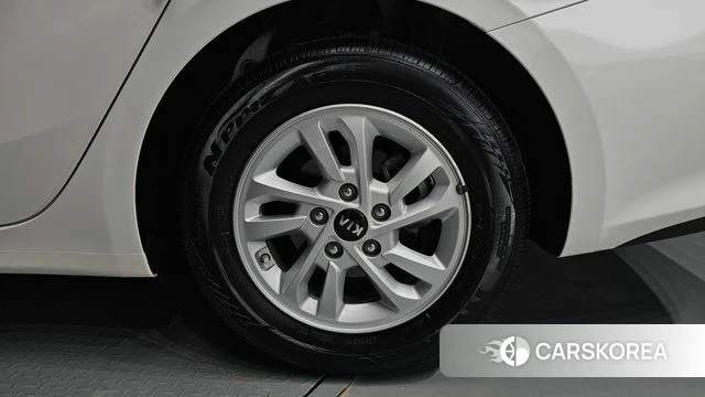 Kia Come New K3 id 4836764 из Кореи 13