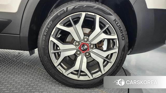Kia Seltos id 4836763 из Кореи 13