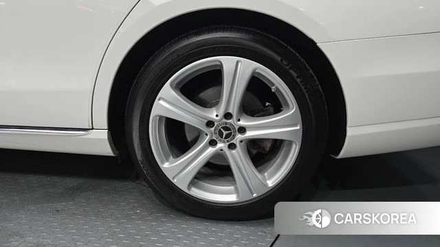 Mercedes-Benz E-Class W213 id 4483373 из Кореи 13