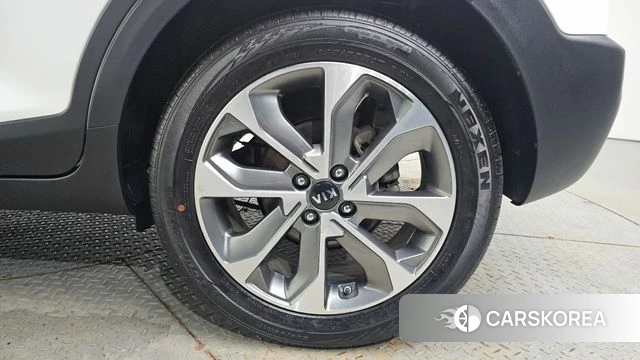 Kia Stonic id 4718053 из Кореи 13