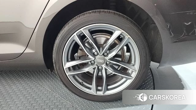 Audi A4 (B9) id 4318138 из Кореи 13