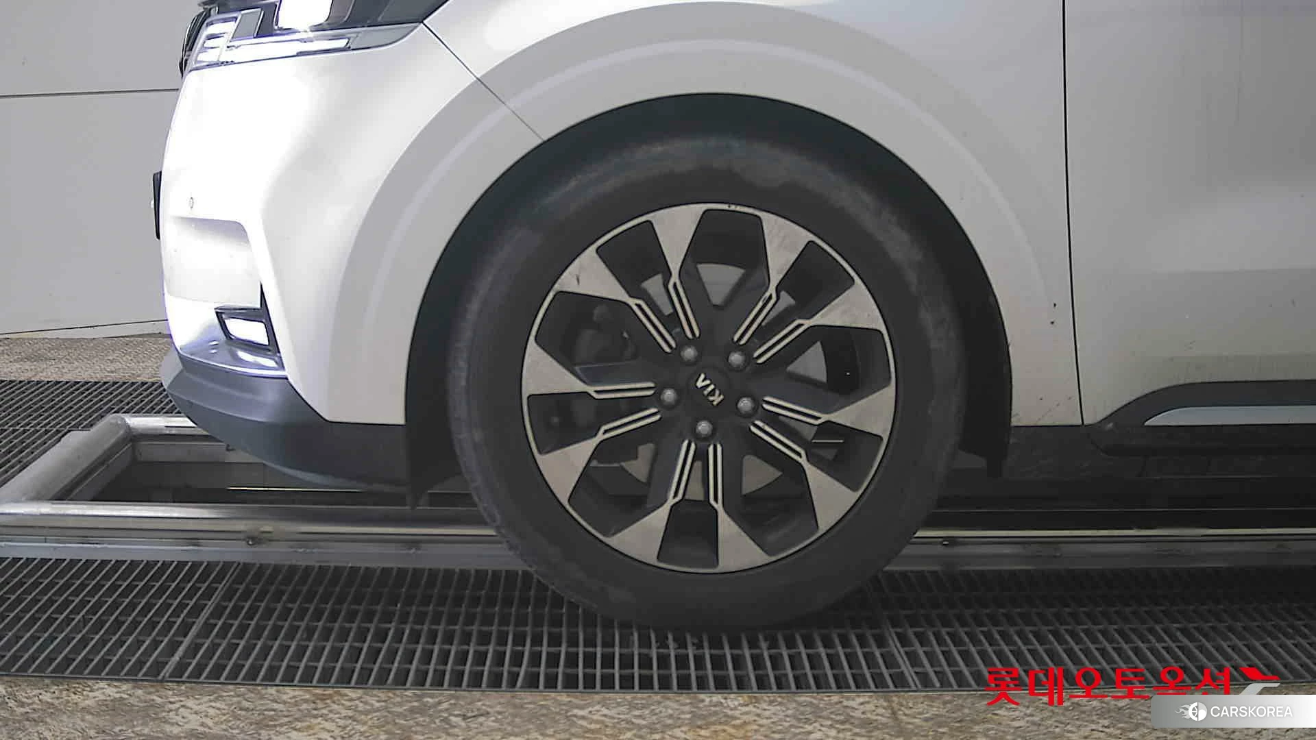 Kia Carnival id 3869393 из Кореи 13