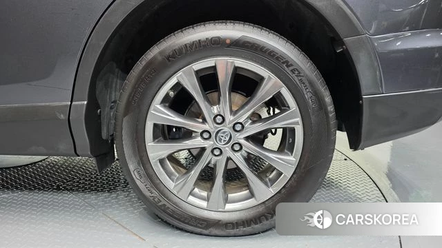 Toyota RAV4 id 4672875 из Кореи 13