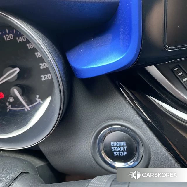 Toyota C-HR id 4374429 из Китая 13