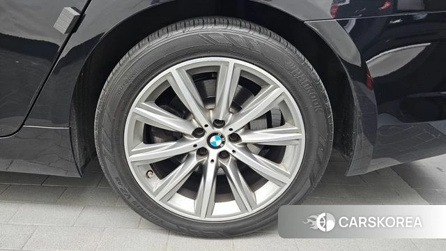 BMW 5 Series (G30) id 4557177 из Кореи 13