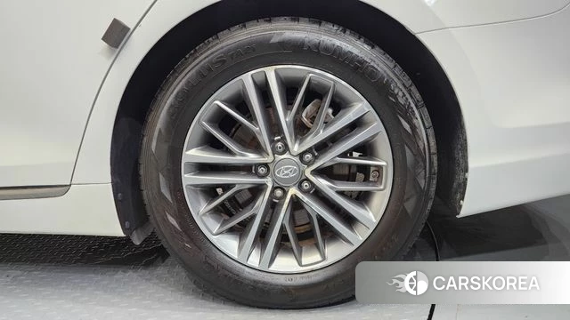 Hyundai Grandeur IG id 4582217 из Кореи 13