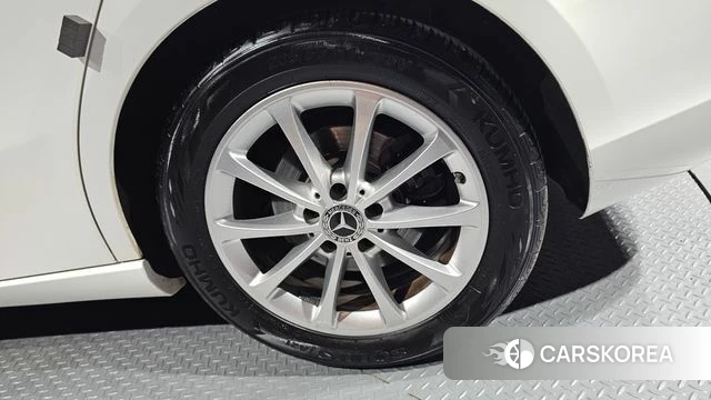 Mercedes-Benz A-Class W177 id 4535975 из Кореи 13