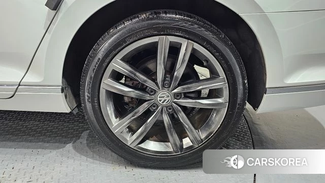 Volkswagen Passat GT (B8) id 4403576 из Кореи 13
