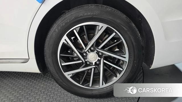 Hyundai The New Grandeur IG id 4905852 из Кореи 13