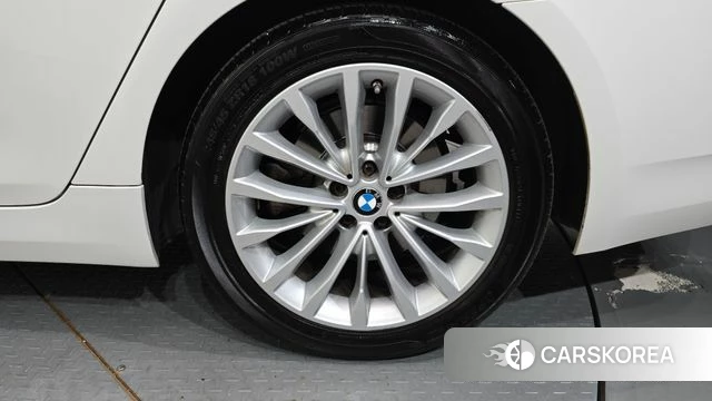 BMW 5 Series (G30) id 4872585 из Кореи 13