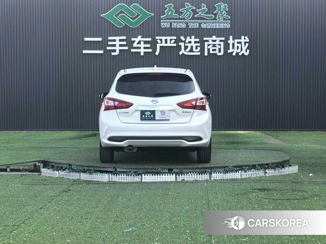 Nissan TIIDA id 4272736 из Китая 13