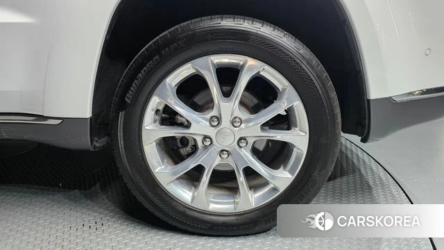 Jeep Grand Cherokee id 4698144 из Кореи 13