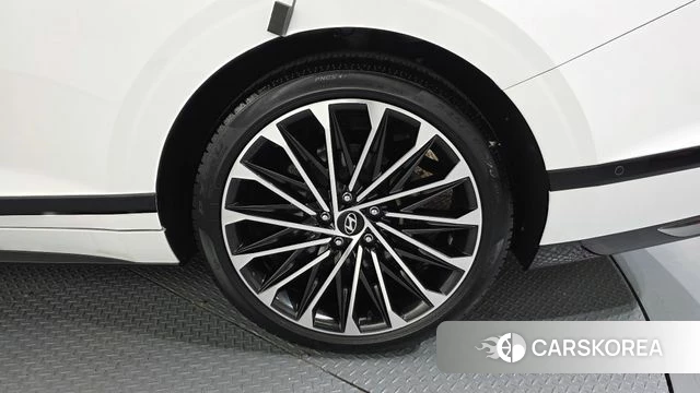 Hyundai Grandeur (GN7) id 4427966 из Кореи 13