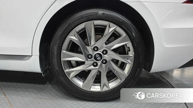 Hyundai The New Grandeur IG Hybrid id 4580803 из Кореи 13