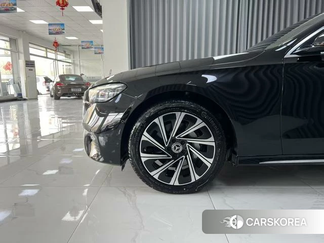 Mercedes-Benz E-class id 3889858 из Китая 13