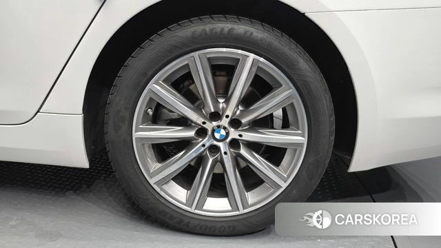 BMW 5 Series (G30) id 4780787 из Кореи 13