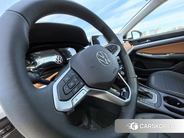 Volkswagen Bora id 4254143 из Китая 13