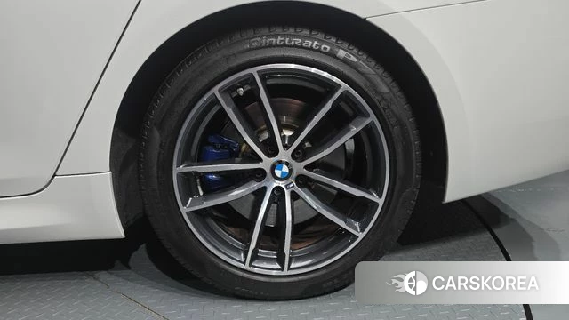 BMW 5 Series (G30) id 4422993 из Кореи 13