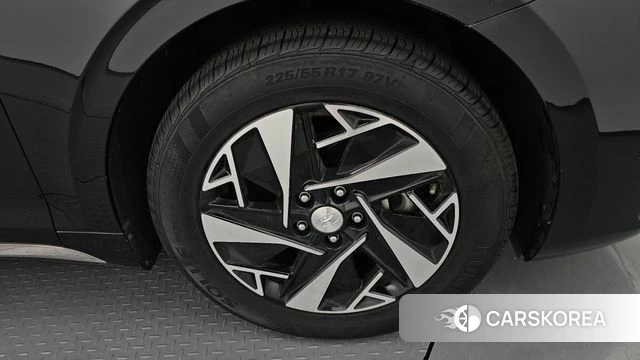 Hyundai The New Grandeur IG Hybrid id 4489087 из Кореи 13