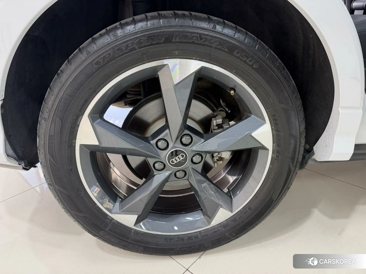 Audi Q3 id 4513440 из Китая 12