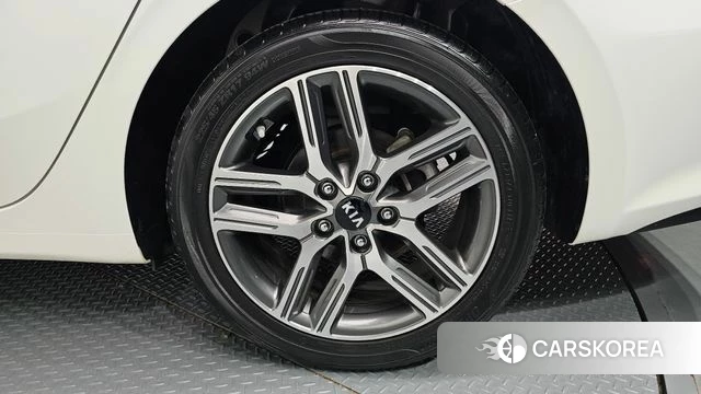 Kia Come New K3 id 4746694 из Кореи 13