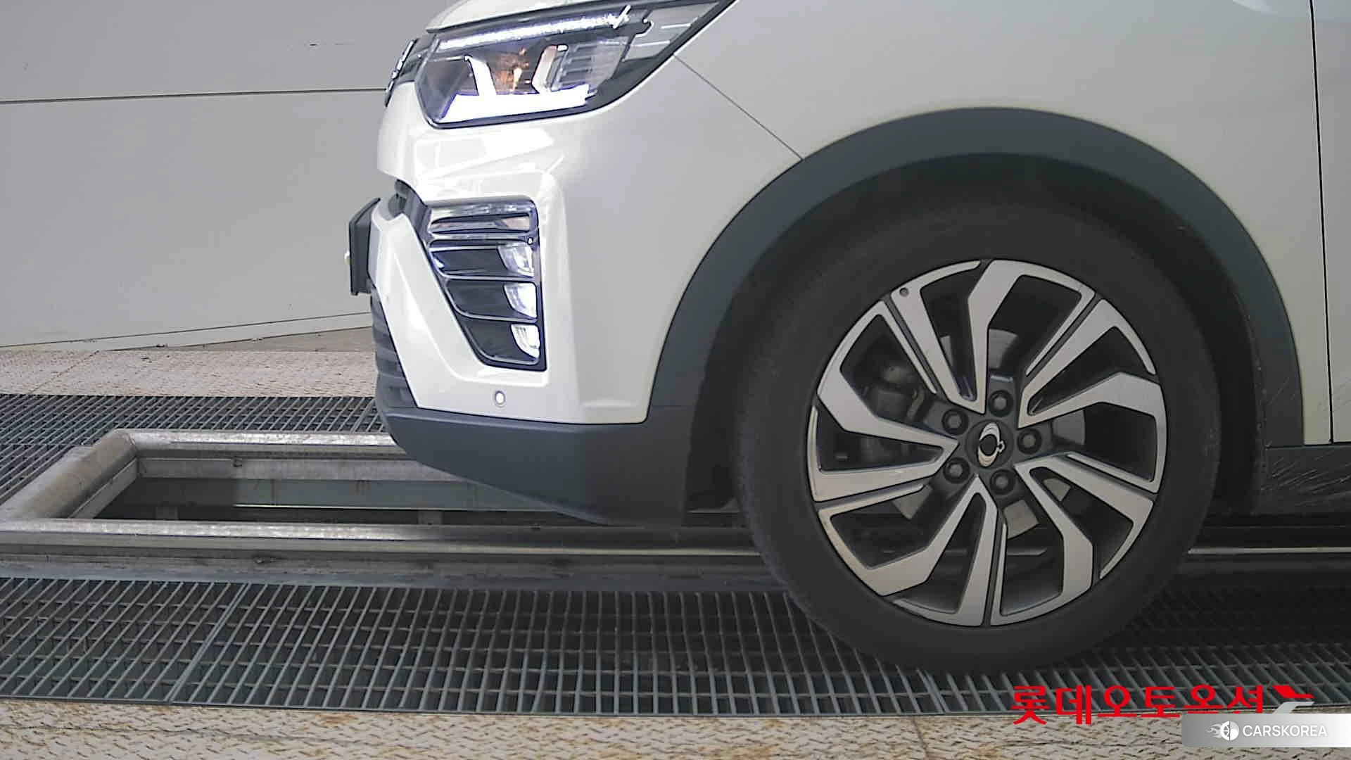 SsangYong Tivoli id 4909353 из Кореи 13