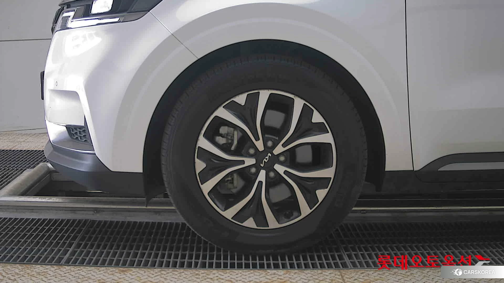 Kia Carnival id 4347374 из Кореи 13