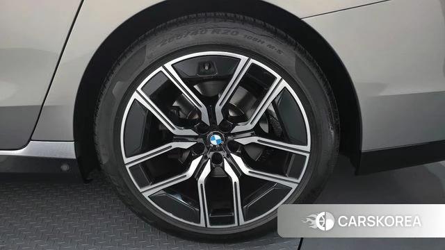 BMW 7 Series (G70) id 4462910 из Кореи 13