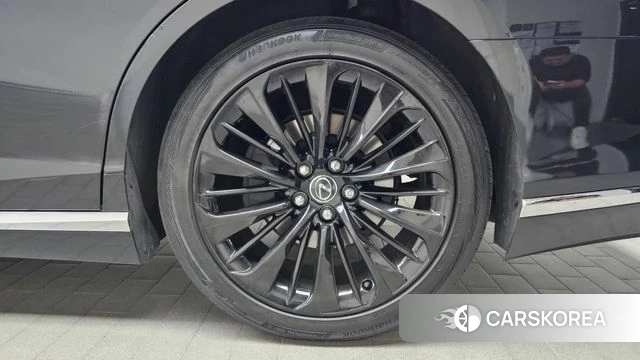 Lexus LS500h 5th generation id 4591854 из Кореи 13