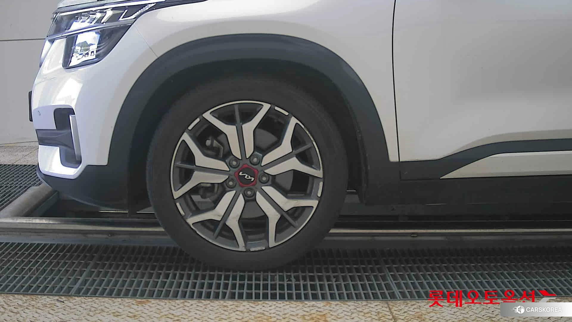 Kia Seltos id 4679365 из Кореи 13