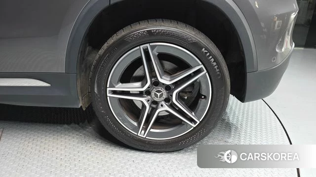 Mercedes-Benz GLA - Class H247 id 4625514 из Кореи 13