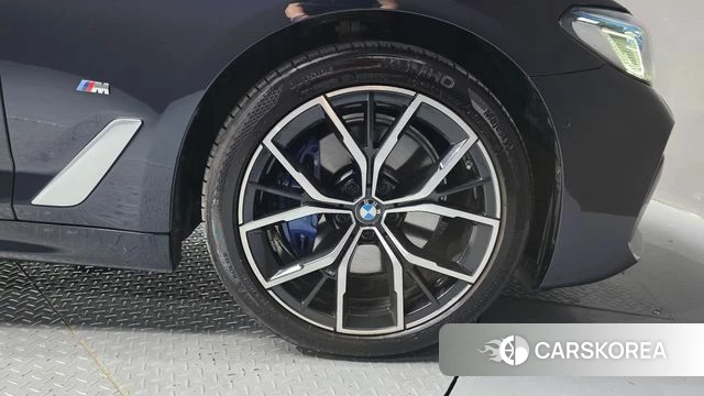 BMW 5 Series (G30) id 4535394 из Кореи 13