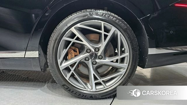 Genesis G90 (RS4) id 4401004 из Кореи 13