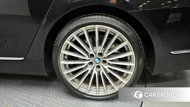BMW 7 Series (G11) id 4397217 из Кореи 13
