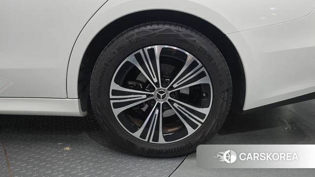 Mercedes-Benz E-Class W214 id 4767626 из Кореи 13