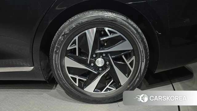 Hyundai The New Grandeur IG Hybrid id 4283073 из Кореи 13