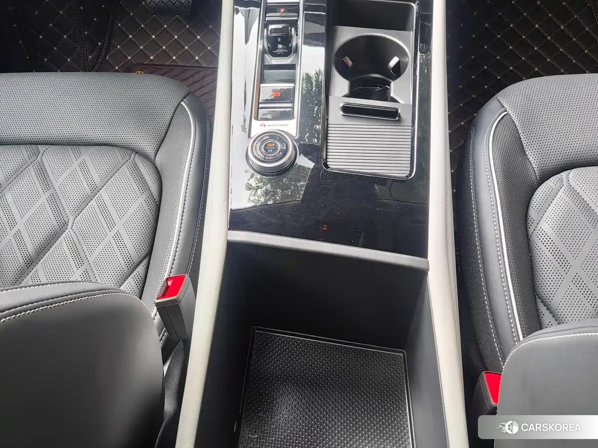 Volkswagen Touareg id 4634851 из Китая 13