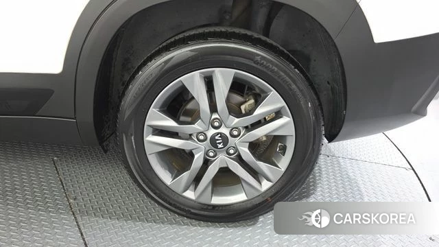 Kia Seltos id 4435156 из Кореи 13