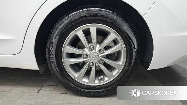 Hyundai The New Avante AD id 4717559 из Кореи 13
