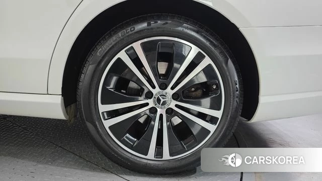 Mercedes-Benz E-Class W213 id 4764729 из Кореи 13