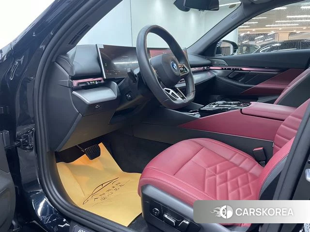 BMW i5 id 4256448 из Китая 13