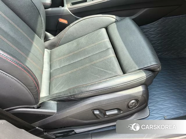 Audi A4L id 4299969 из Китая 13